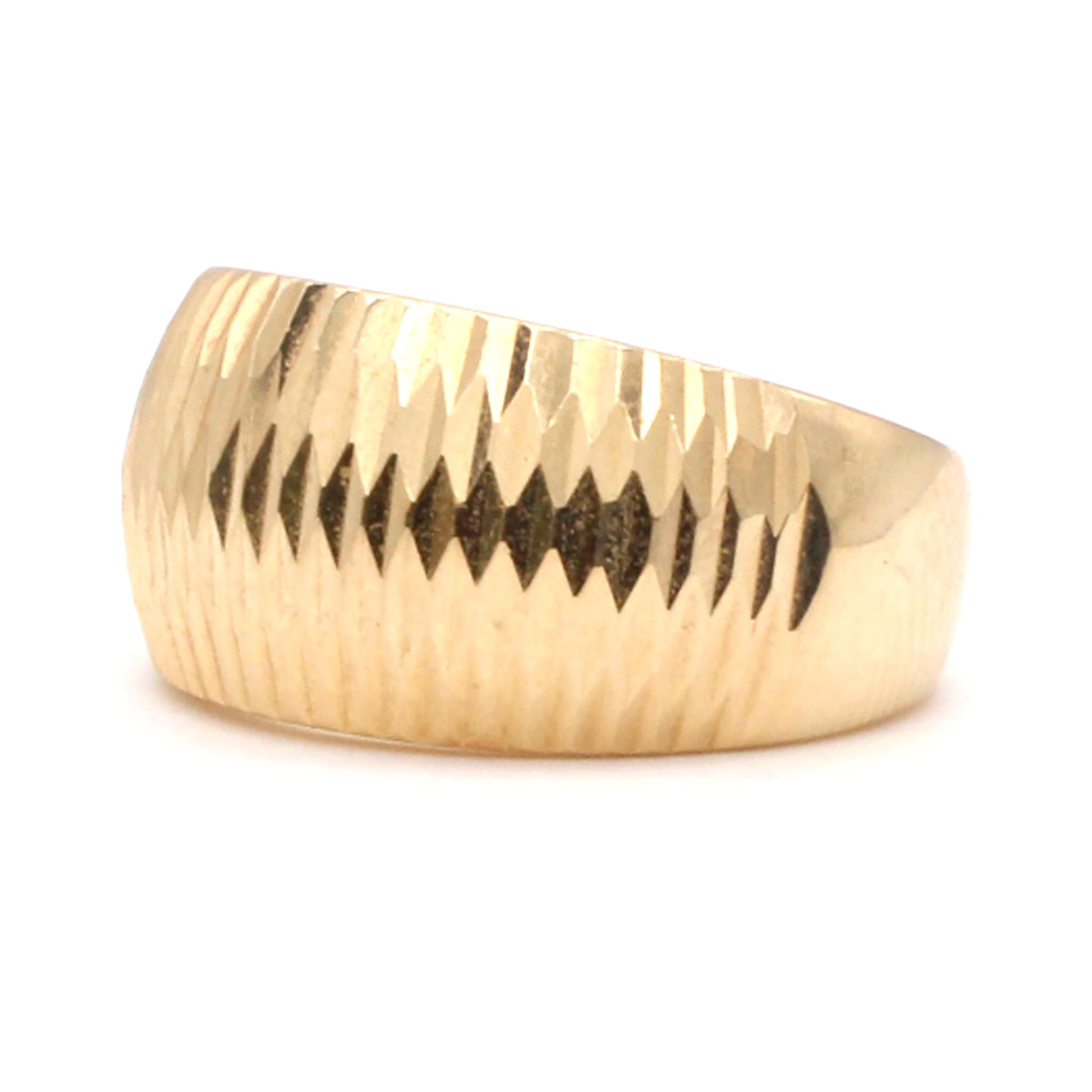 14k Yellow Gold Vertical Diamond Cut Domed Band Size 6