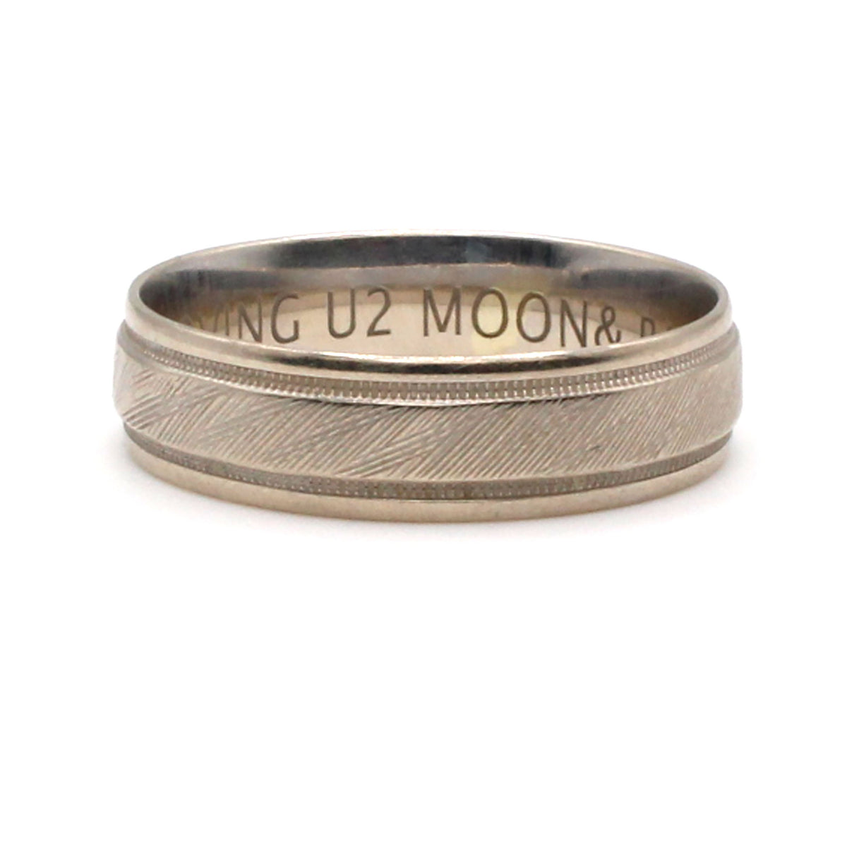 14k White Gold Textured Band Size 11.5