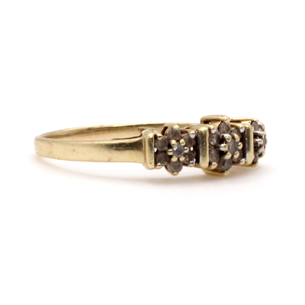 10k Yellow Gold Cluster Style Diamond Band Size 8.5