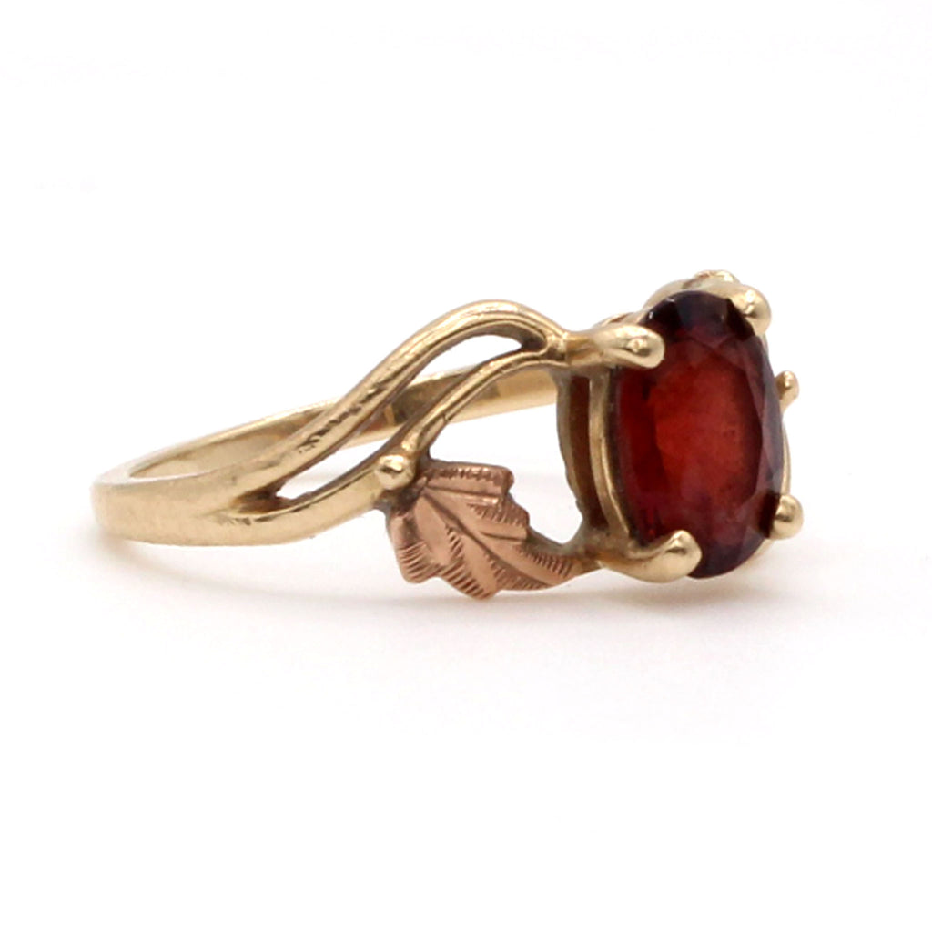 10k Yellow Gold Oval Cut Garnet Ring Size 4.75