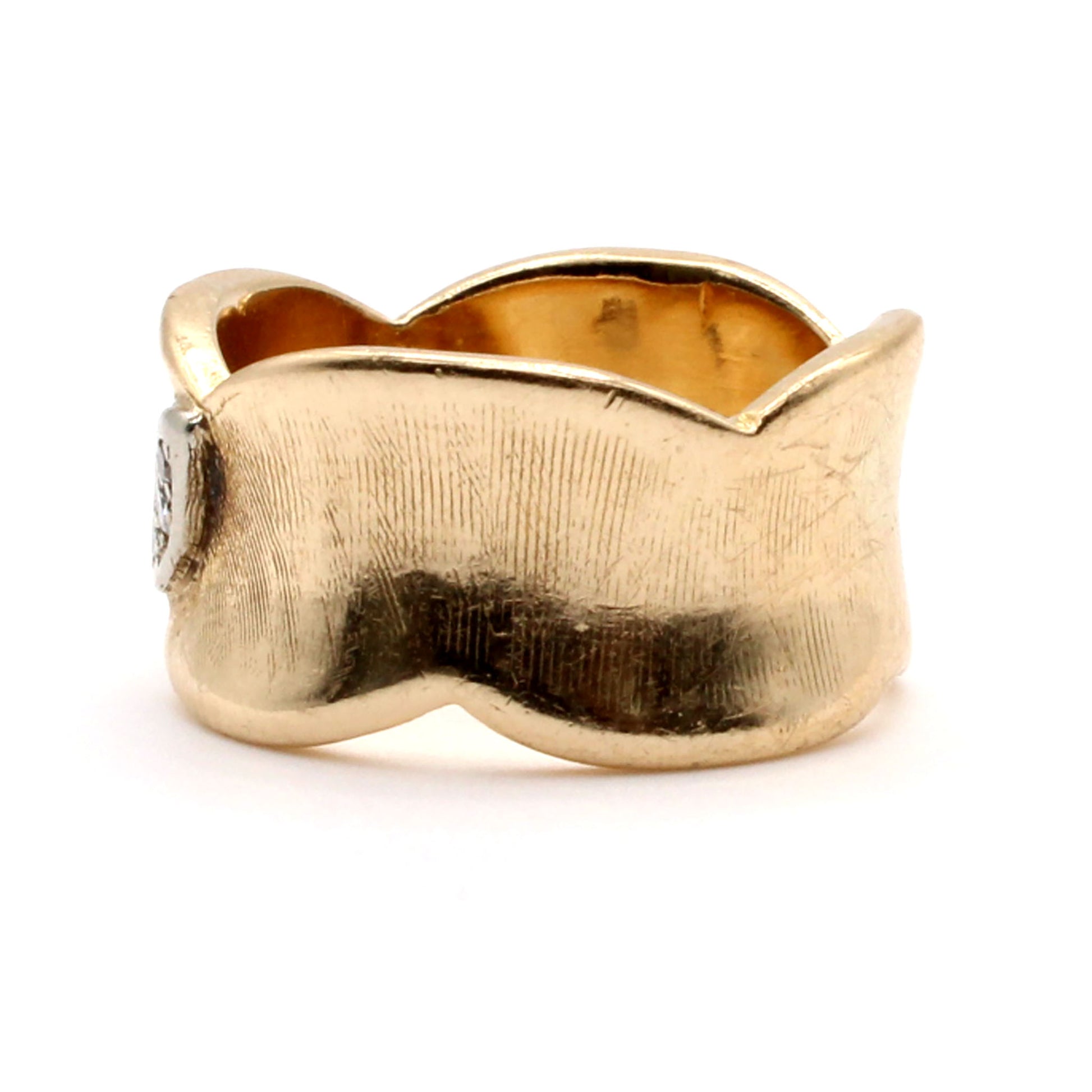 14k Yellow Gold 0.07cttw Diamond Band Ring Size 5.5