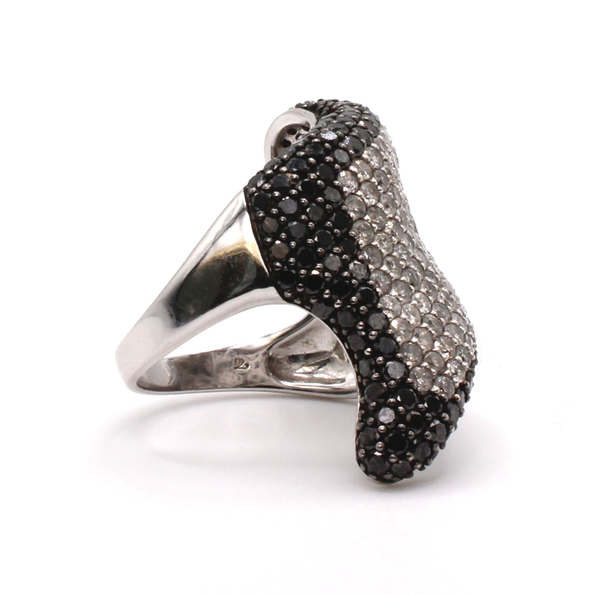 14k White Gold 4.08cttw Black and White Diamond Ring Size 6.75