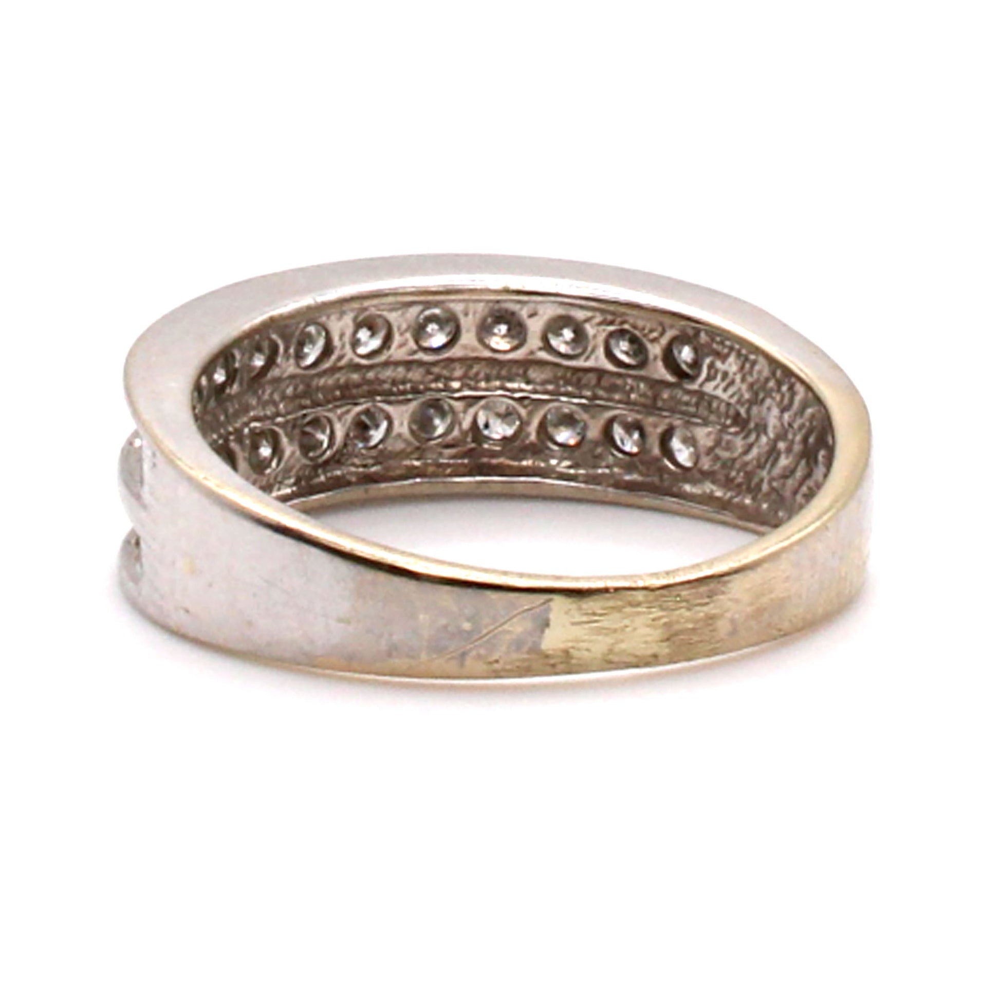 14k White Gold 0.88cttw Diamond Band Size 5.75