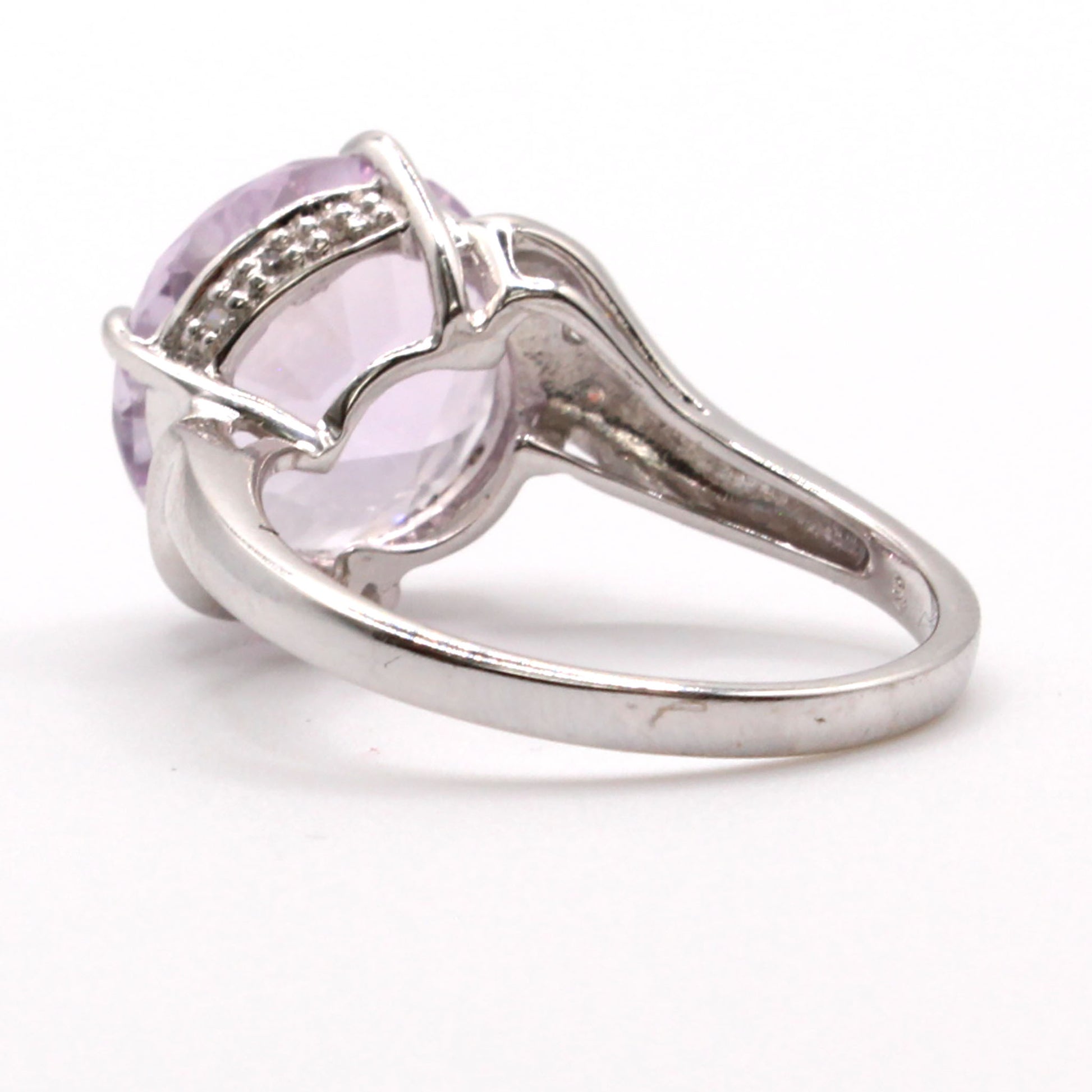14k White Gold 5.05ct Amethyst  Ring