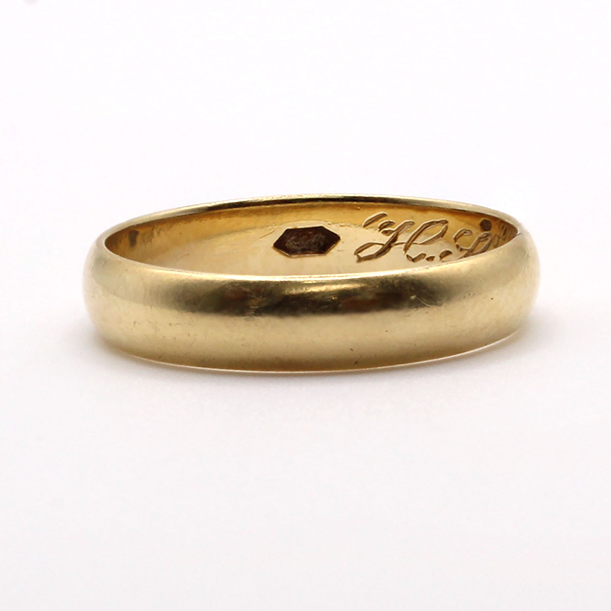 14k Yellow Gold Band Size 10.5