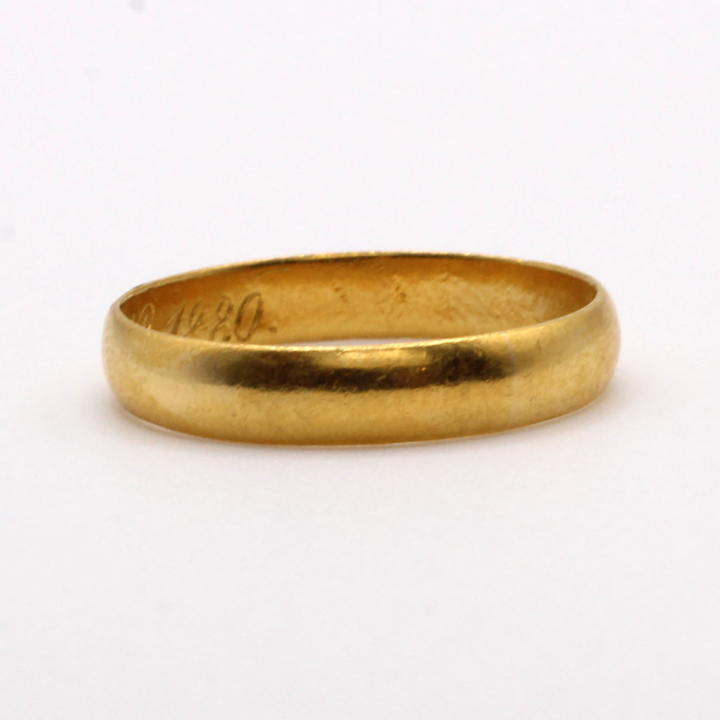 22k Yellow Gold Band Size 10