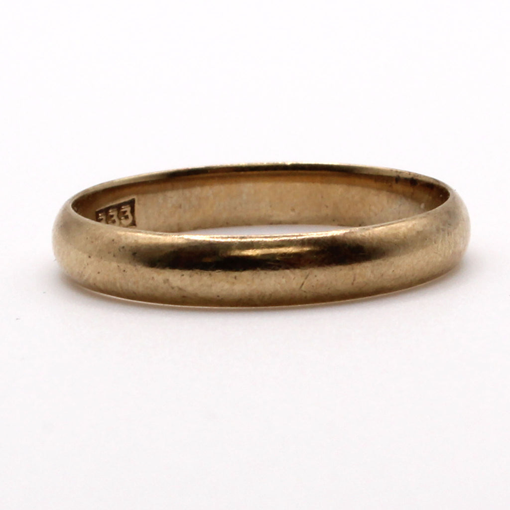 8k Yellow Gold Band Size 9