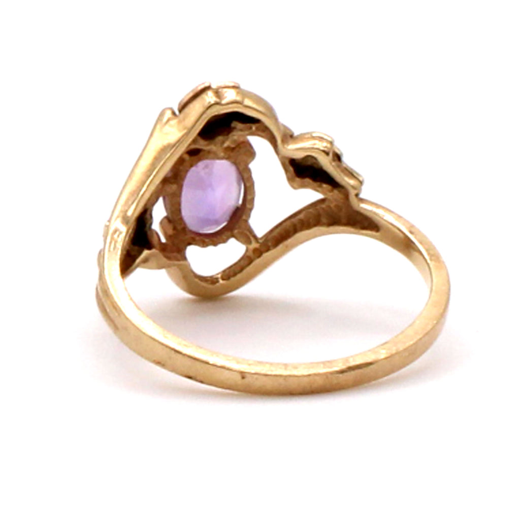10k Yellow Gold Oval Amethyst and Diamond Floral Style Ring Size 7