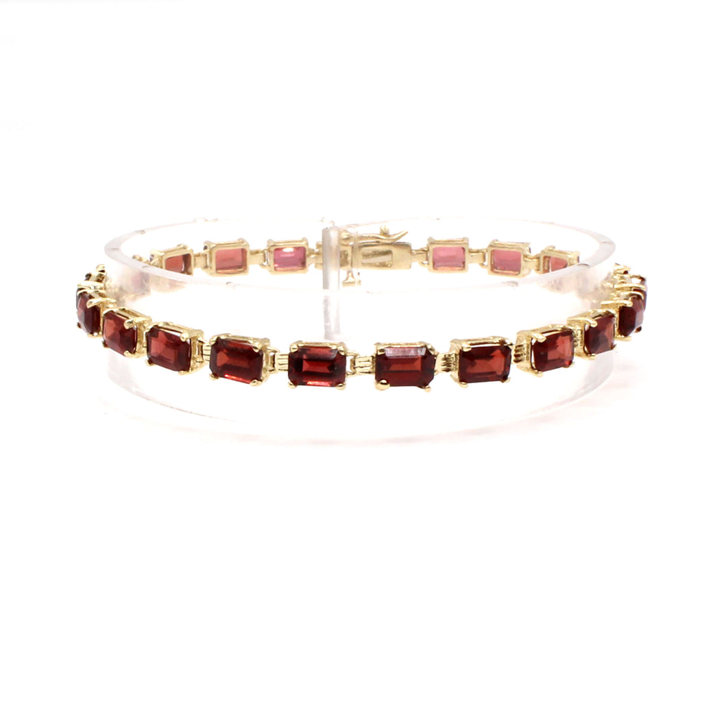 14k Yellow Gold Garnet Bracelet 7 Inches