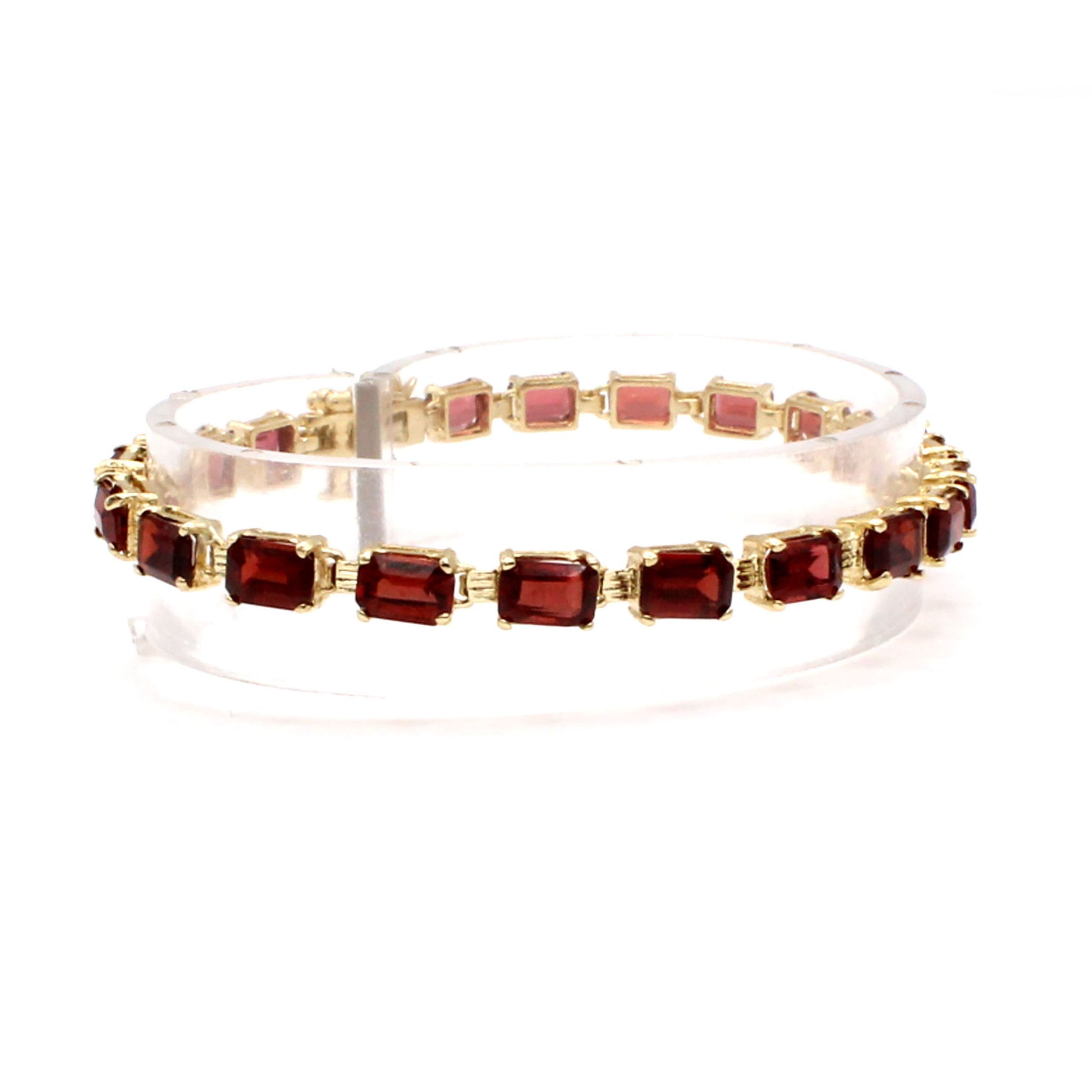 14k Yellow Gold Garnet Bracelet 7 Inches